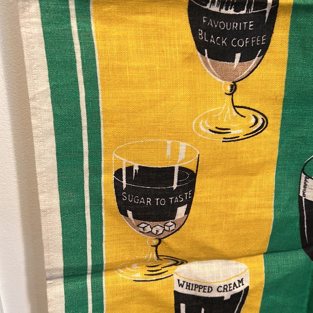 Vintage Irish Tea Towel by Dunmoy. - Picture 8 of 11
